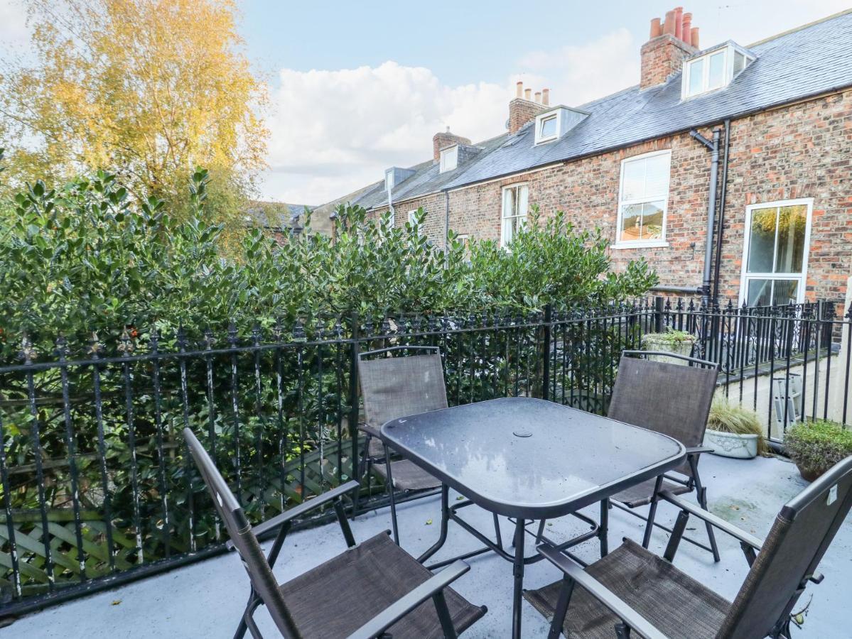 Blacksmiths Retreat, 50 Holgate Road Apartment York